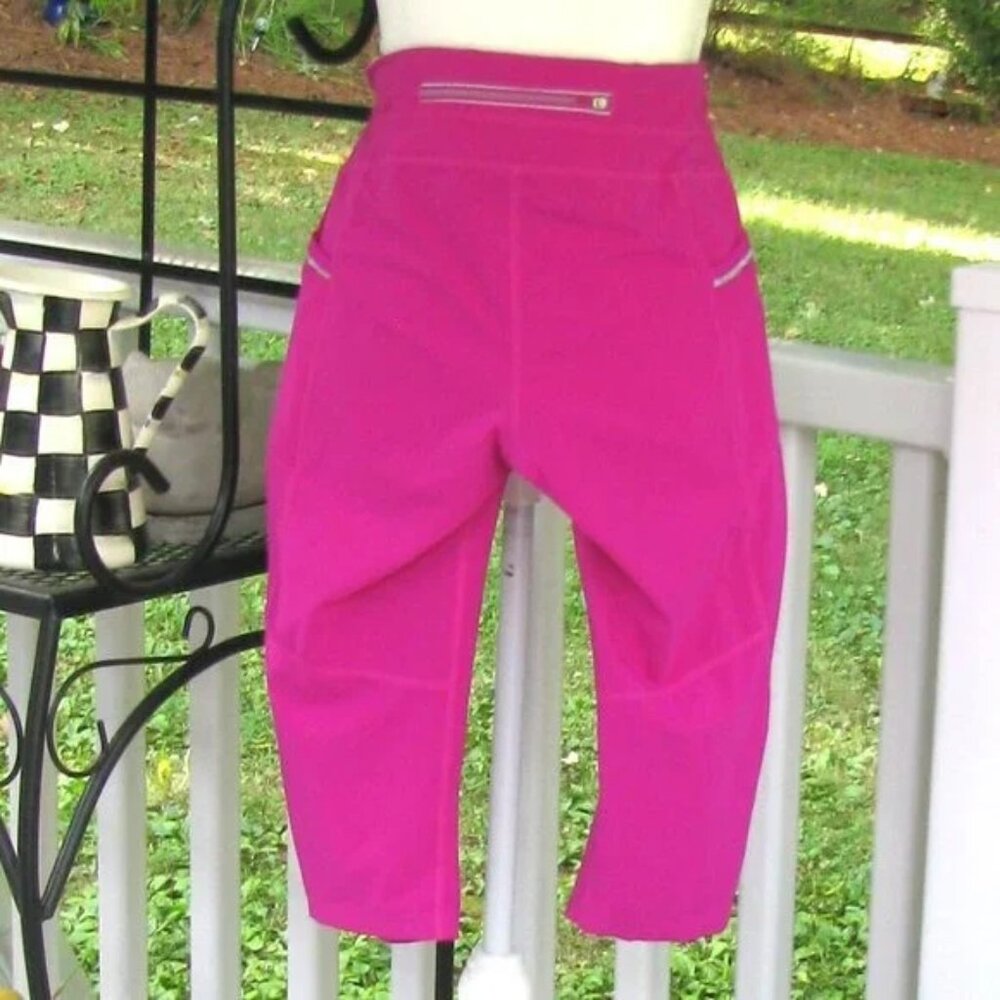 Athleta Chaturanga capri crop leggings has pockets Medium stretch luxury soft - Picture 4 of 5